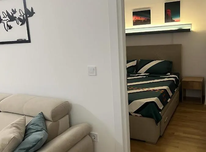 Апартаменти Corner Penthouse In The Centar Of Скоп'є